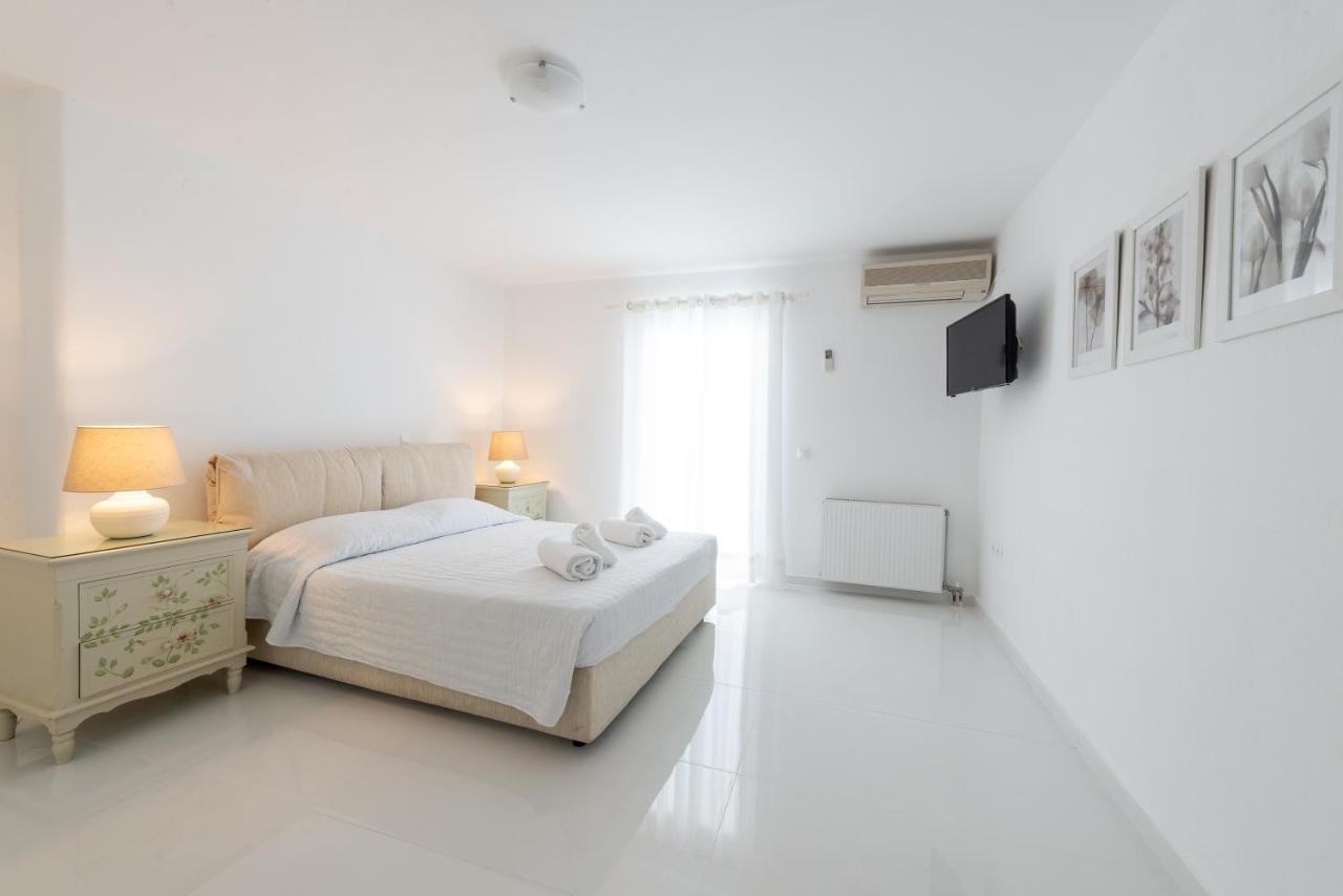 Aeri Villas & Apartments 图罗斯 外观 照片